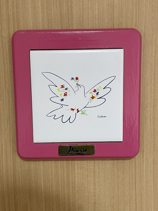 【神奈川県/鎌倉　明治生まれの鳩サブレー🐦本店限定鳩グッズ商品もかわいい】