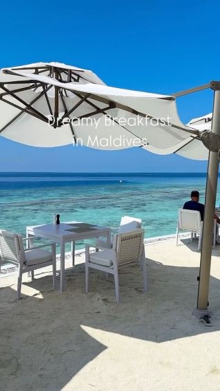 A Dreamy Breakfast in the Maldives This Spring