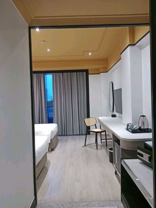 โรงแรมรีโนเวทใหม่ The Quarter Saphankhwai