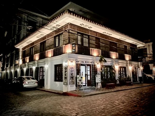 The MOST BEAUTIFUL Street in the Philippines ,  VIGAN Ilocos Sur  