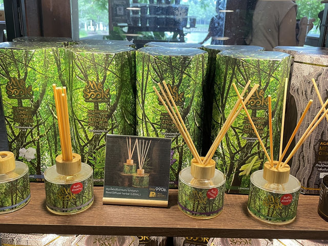 คาเฟ่กลางสวนป่าไม้หอมกฤษณา 🌿🍃 มีสุขฟาร์ม 🌿🍃