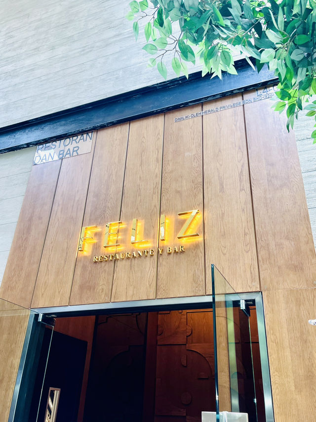 “Feliz: Where Nature Meets Peruvian Soul”