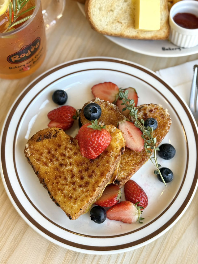 Spring Brunch Vibes at Rodeo Bakery & Coffee