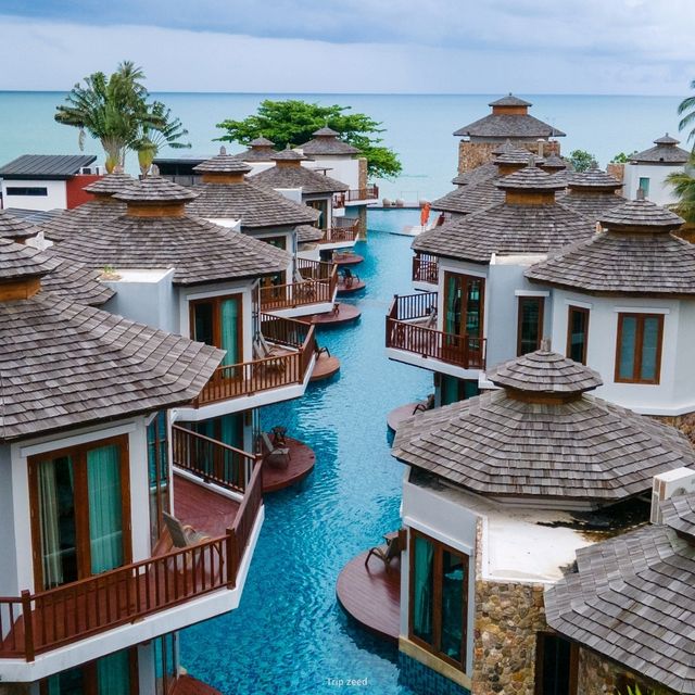 วิลล่า สไตล์ Tropical ริมทะเล ขนอม