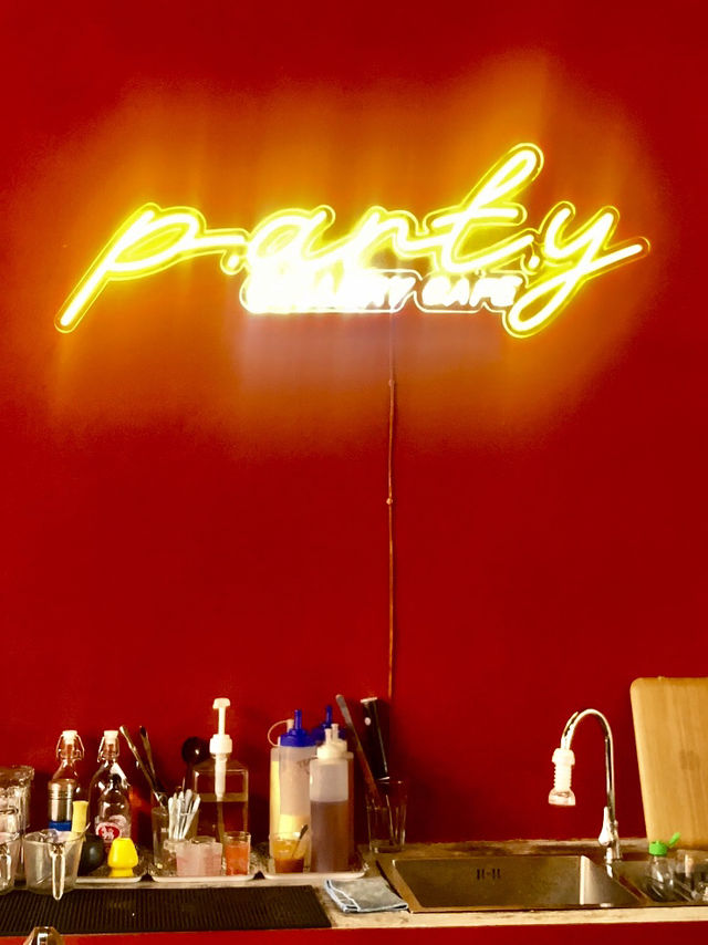 Party Gallery Cafe @Pattani