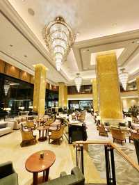 Where Elegance Meets Eco – A Shangri-La Lobby Statement