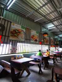 Small Local shop - 2 Pee Nong Duck Noodle