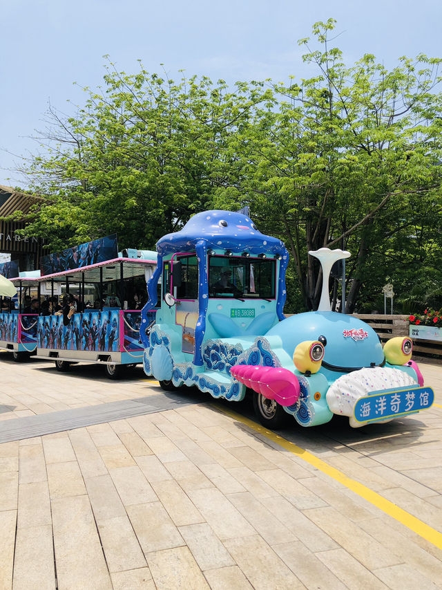 室外室內的一個很寫意的公園🥳
