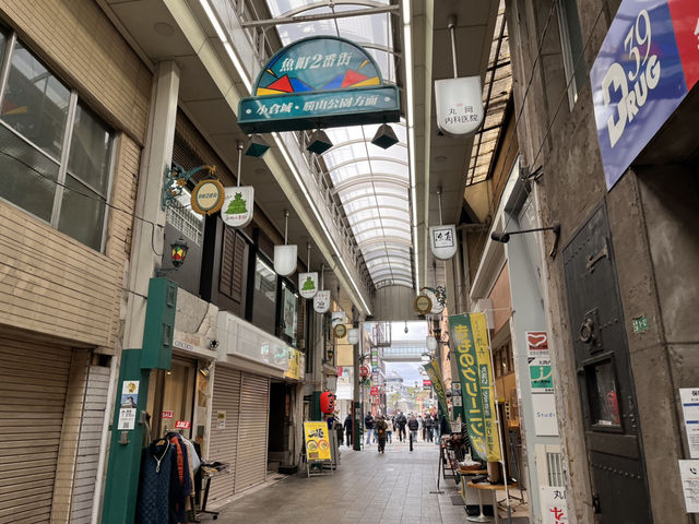 商店街で食べ歩き　旦過市場@福岡・小倉🏬