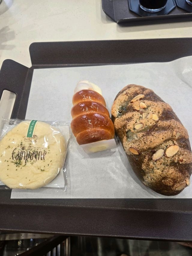 뷰가 좋은 감성카페 뺑드깜빠뉴❤️