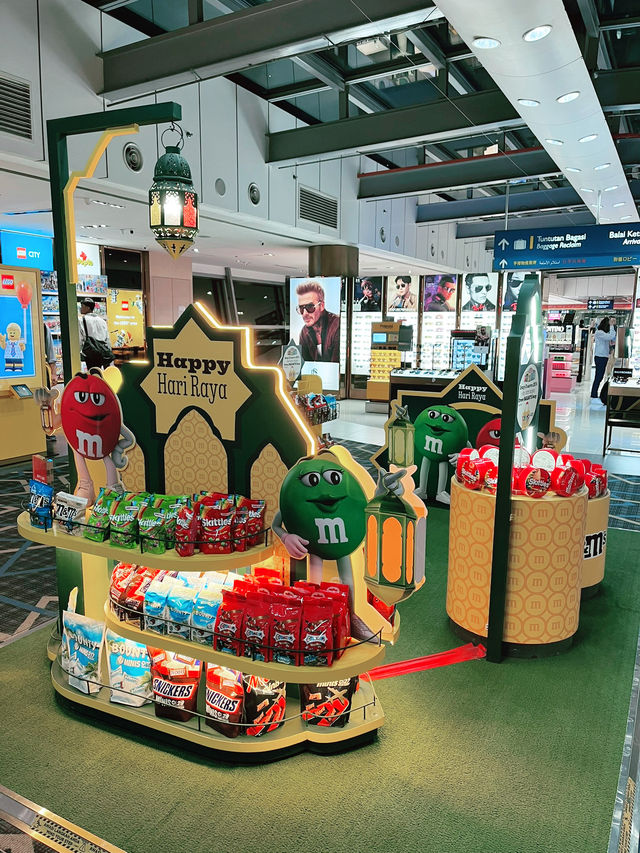 KLIA Sepang’s Chocolate Heaven: A Must-Visit Duty-Free Spot for Sweet Souvenirs 