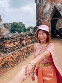 ใส่ชุดไทยเที่ยววัดอยุธยา ได้บุญได้รูปสวย