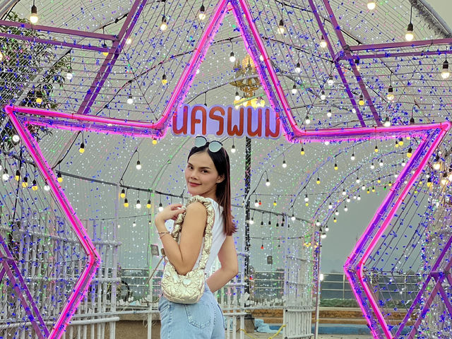 เที่ยวนครพนม