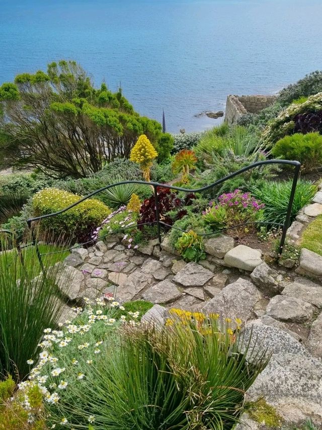 St Michael’s Mount – A Tidal Journey into Myth and Majesty