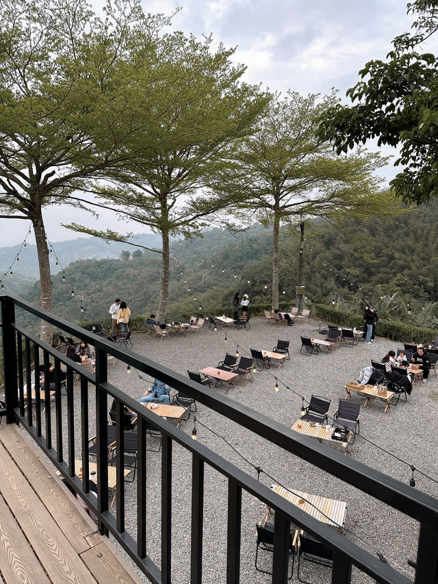 台南｜露營風咖啡廳 山裏🏕️