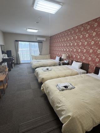 【Fukuoka Travel】Guests can enjoy free private baths with natural hot spring water, known as "Bijin no Yu" (Beauty Bath).