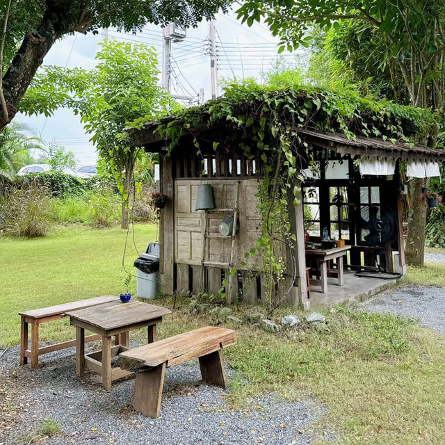 Sukito Cafe – คาเฟ่สไตล์ญี่ปุ่นในสวนร่มรื่น