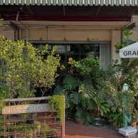 Granniebasket Petite • Nakhon Pathom 🛖🌳🌾🥐👨🏻‍🍳