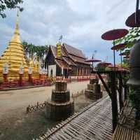 ชมพระวิหารหอคำหลวง และ เรือนไม้สัก - วัดพันเตา
