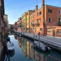 🌊 “Whispers on Water: A Morning in Venice”
