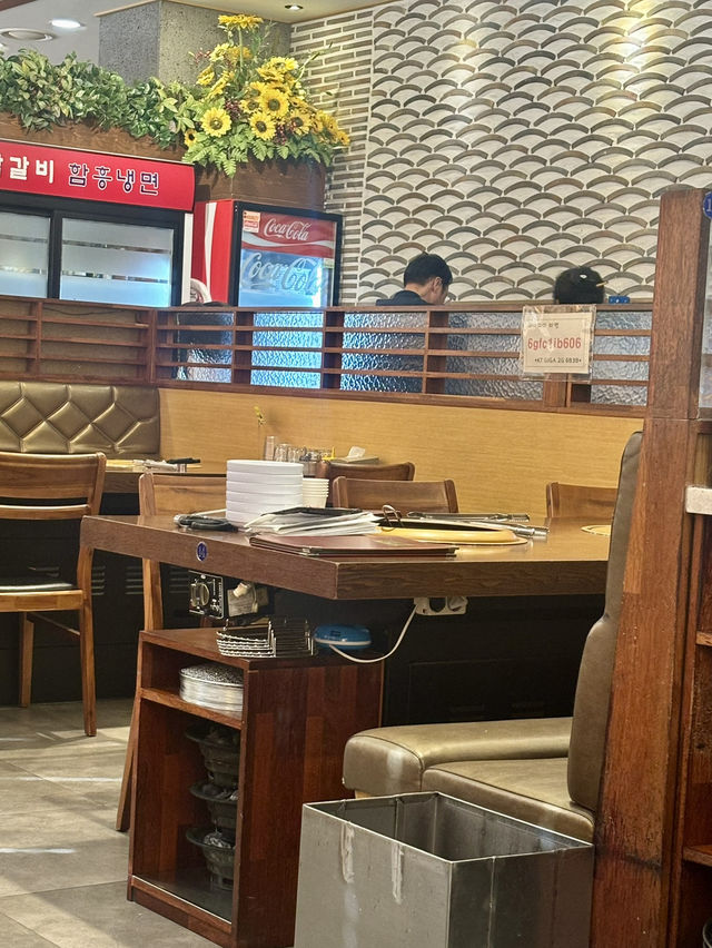무더운날에 냉면먹자