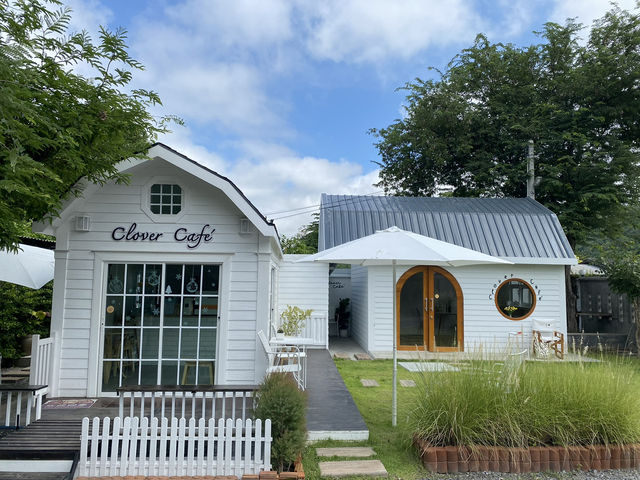 Clover Café @UthaiThani