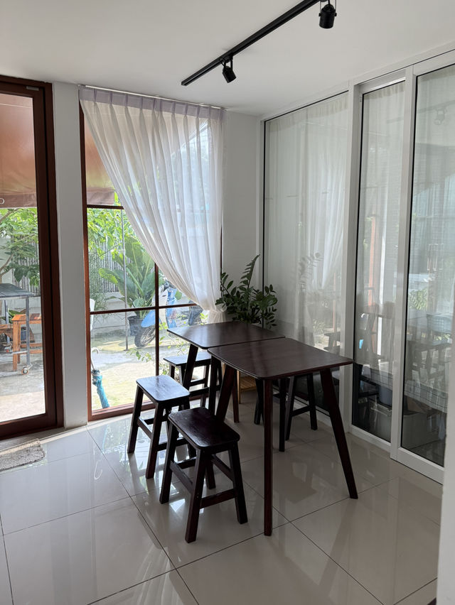 EASE coffee and desserts | Ubon Ratchathani 
