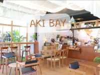 Aki bay คาเฟ่ริมทะเล
