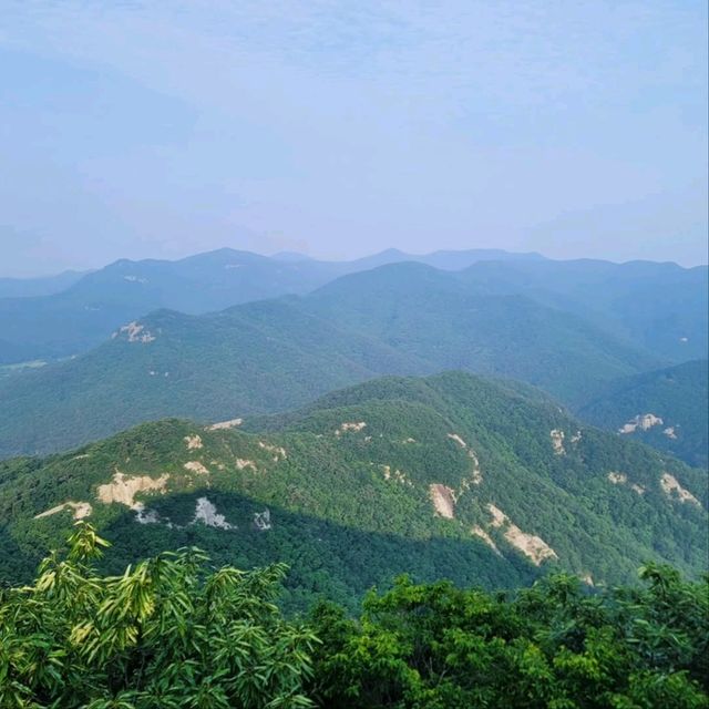 Hiking Naebyeonsan