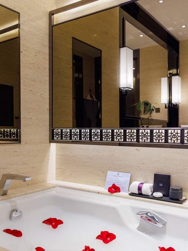 The Ritz-Carlton, Hong Kong
