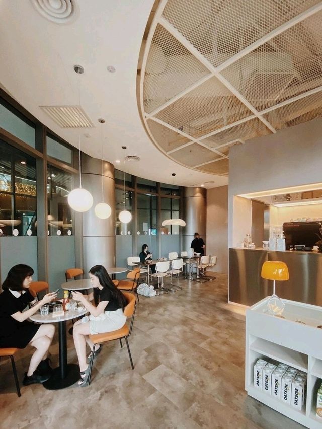 Superluna Cafe Malaysia