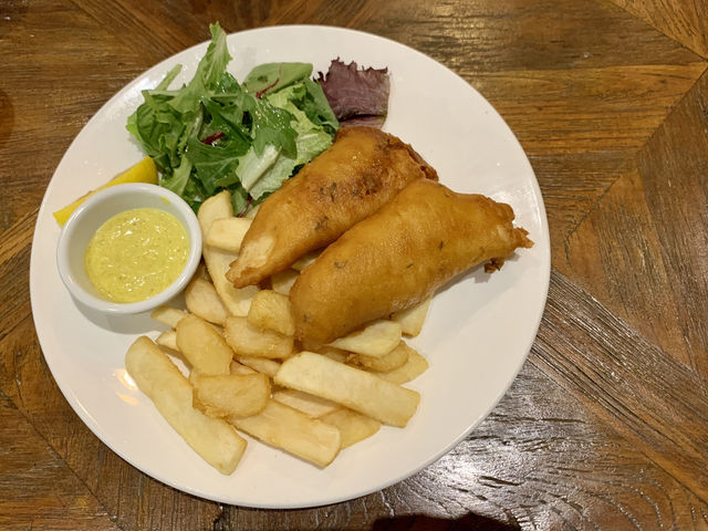 🐟 The Queen & Mangosteen – A Royal Treat at VivoCity