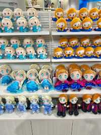 Update ความน่ารักของ Disney Store สาขา ชินจูกุ ค่ะ