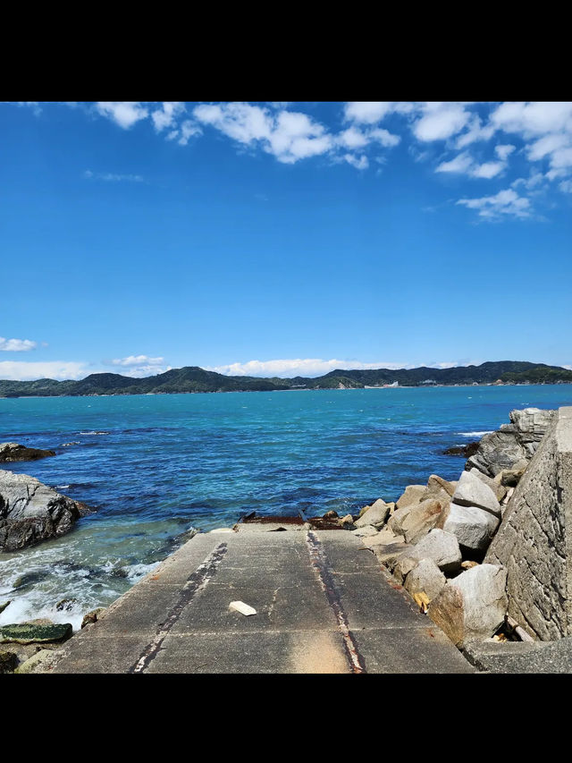 【船で15分の楽園⛵菅島で出会う“海女の島”と絶景ハイキング】