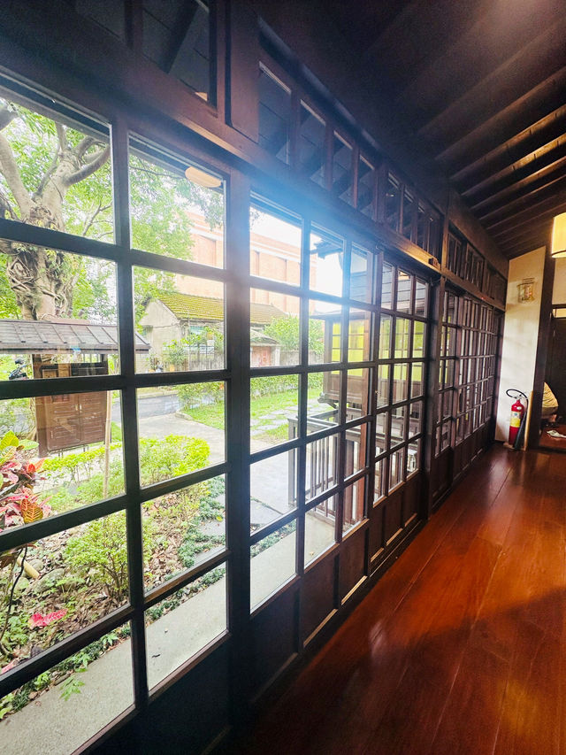 隱身在山城裡的事務所