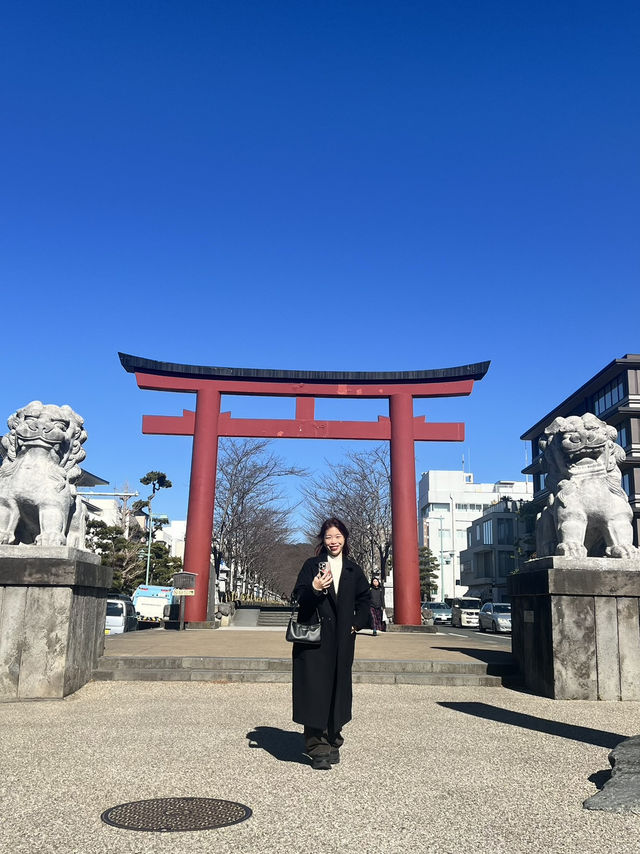 Kamakura Day Trip Guide: Temples, Trains, and Seaside Chill