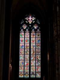 Gothic Grandeur: Cologne Cathedral’s Towering Wow Factor!