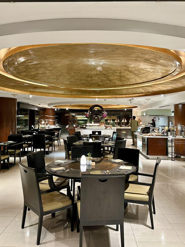International Buffet แบบคุณภาพในราคาสบายๆ 