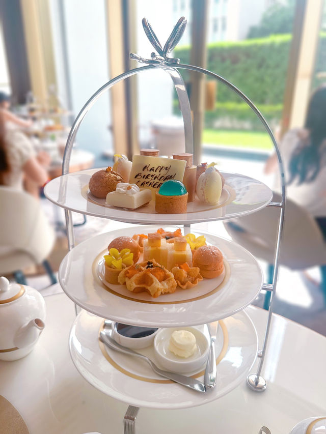 今次我地食TOM FORD「陽光琥珀」下午茶