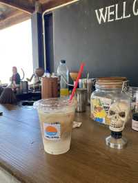 สโลว์บาร์ คาเฟ่ หาดทุ่งวัวแล่น