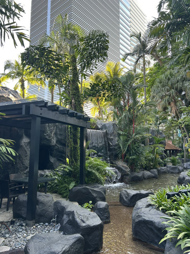 Hilton KL: Excellent location and still grand