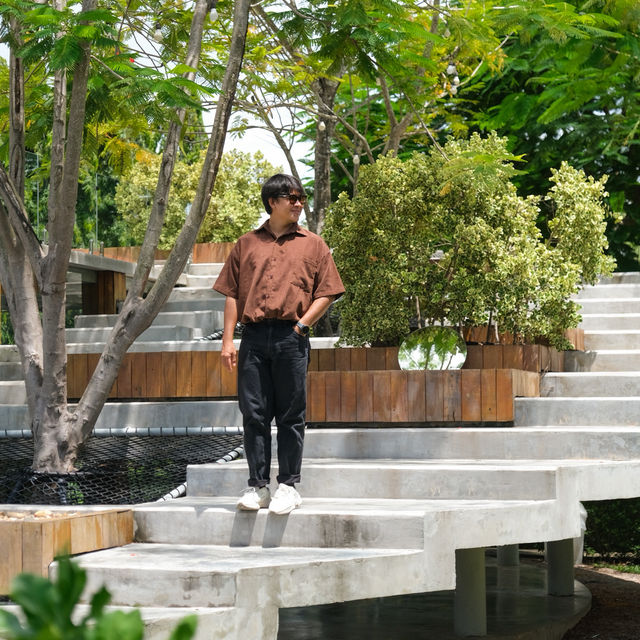 คาเฟ่ริมน้ำสุดชิล วิวสวย บรรยากาศดีต่อใจ #อัมพวา 🍋‍🟩