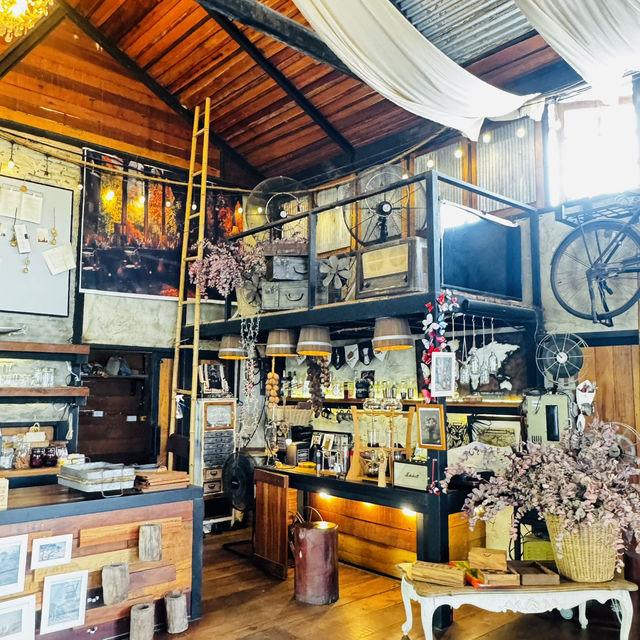 🕍 Let Me Tell You Our Story Cafe💒