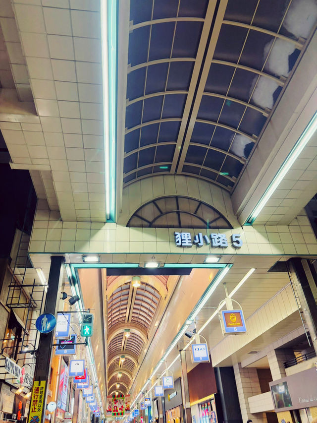 【北海道】狸小路商店街：長拱廊商店街，札幌最熱鬧的心臟地帶