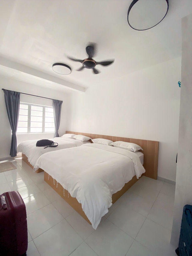 Cozy Comfort Stay at Emerald Avenue