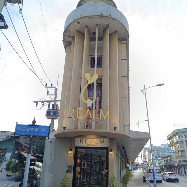 A Refined Oasis of Flavor – My Visit to Realm Café, Hat Yai