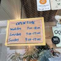 Minimalist Craft & Tsukiji Energy – My Visit to Turret Coffee, Tokyo (Tsukiji)