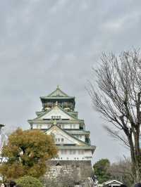 Osaka Castle – เดินชมซากุระ กินของอร่อย ถ่ายรูปปัง