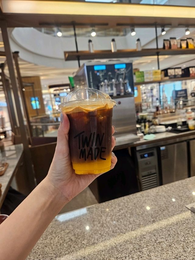 Twin Made – คาเฟ่ลับแต่ไม่ลับ