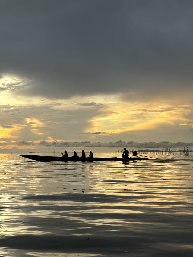 ล่องเรือทะเลน้อย พัทลุง